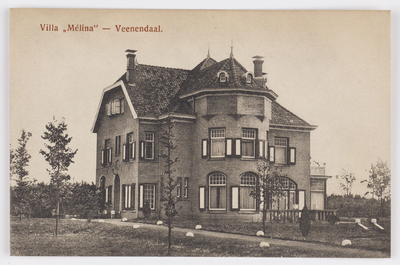 18228 Gezicht op het huis Mélina (Kerkewijk) te Veenendaal.